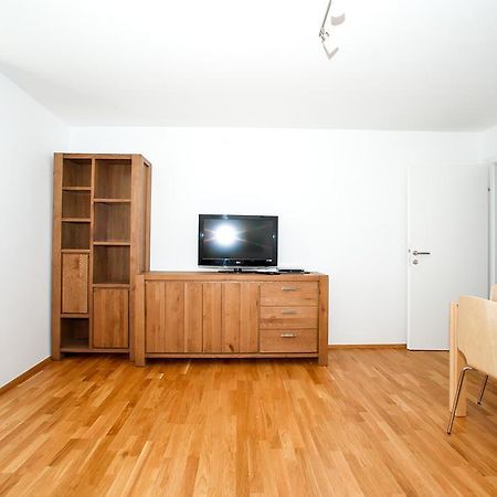 Apartments Harbour セニ 部屋 写真