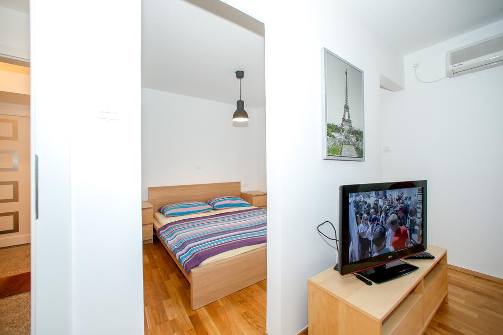 Apartments Harbour セニ 部屋 写真