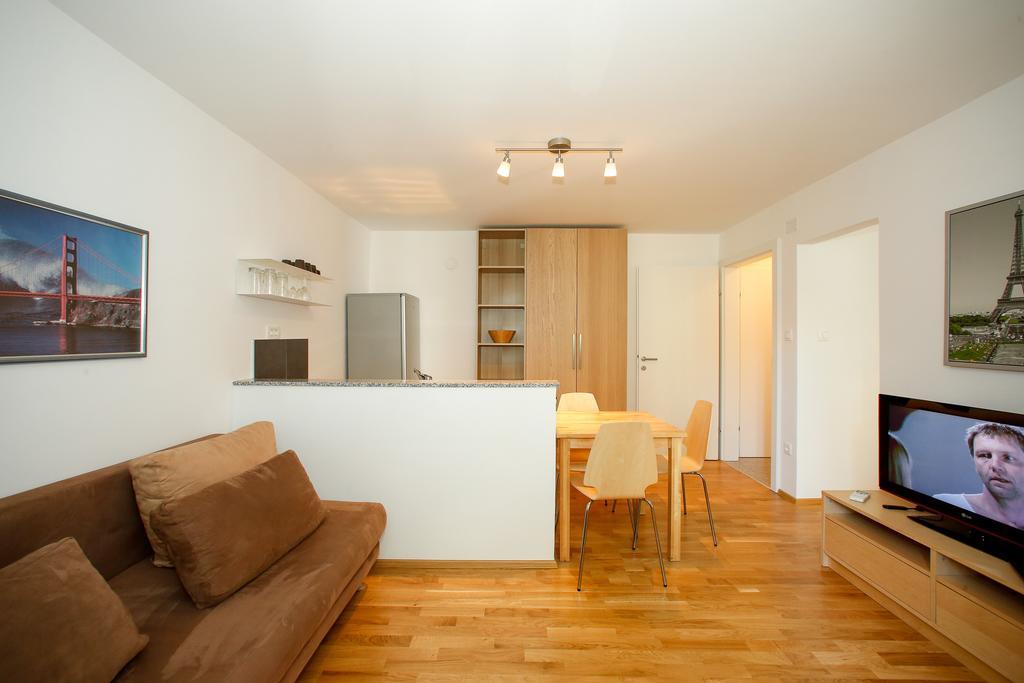 Apartments Harbour セニ 部屋 写真